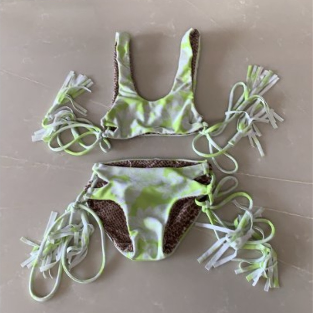 COPY - EUC neon magnolia honey kini